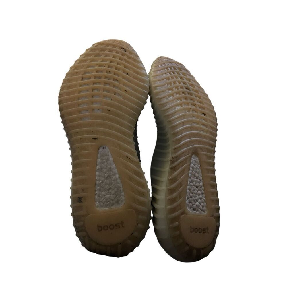 YEEZY BOOST 700 B75571 - Picture 5 of 8